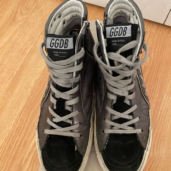 Golden Goose Gray and Black Slide Classic Sneakers - Picture 2 of 9